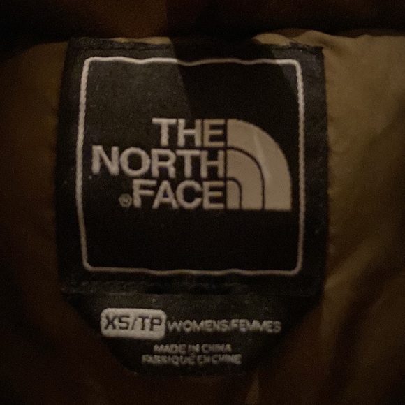 North Face nupse 700 fill. Can’t buy this color (brown) anymore. XS - Picture 4 of 4